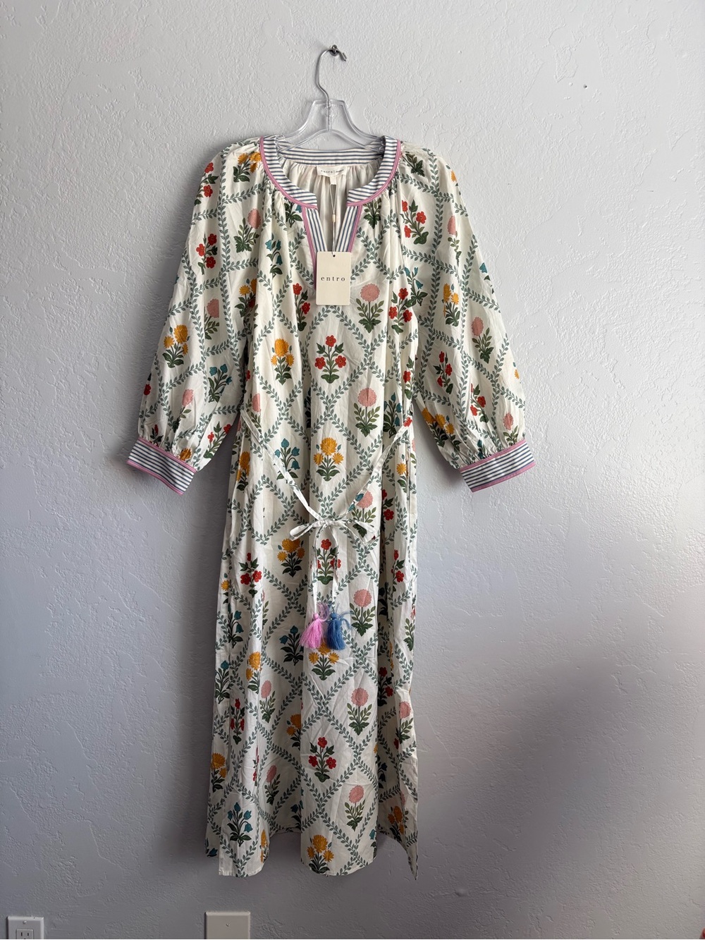 ❤️NEW entro Floral Tie-Waist Midi Dress in Cream with Multicolor Print